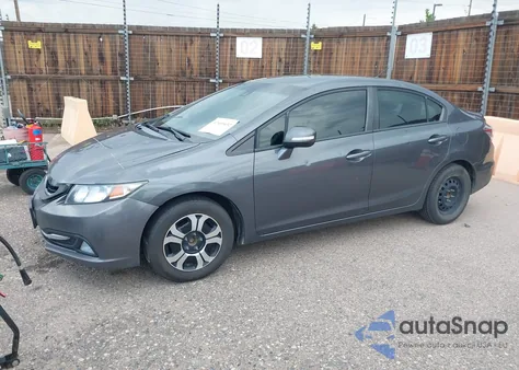 2013 Honda Civic Hybrid z USA, uszkodzony, nr VIN 19XFB4F34DE001744